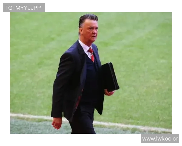 费迪南德认为范加尔出售维尔贝克是失误能助力舍什科等前锋成长