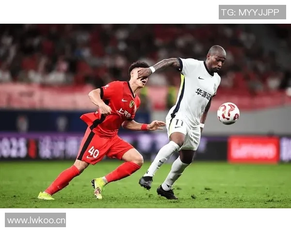 海港队临场调整蒯纪闻吾米提江替换李圣龙蒋光太助力逆转之战